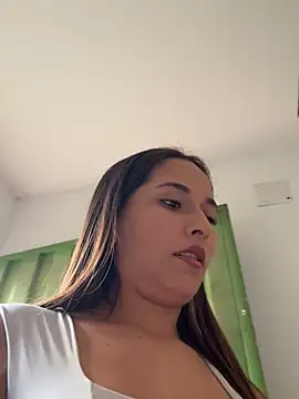 Snapshot of Penelope-Hot chatting on February 10, 2026, 9:14 pm Penelope-Hot online show from February 10, 2026, 9:14 pm