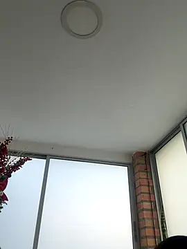 Penelope-Hot online show from November 25, 2025, 9:15 pm