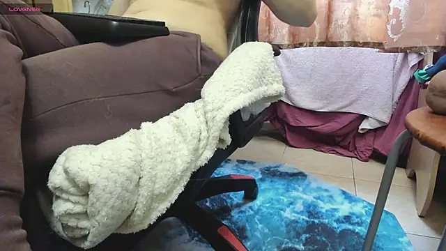 Snapshot of Queen_Sport chatting on November 1, 2025, 9:36 am Queen Sport online show from November 1, 2025, 9:36 am