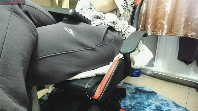 Snapshot of Queen_Sport chatting on December 5, 2025, 7:18 am Queen Sport online show from December 5, 2025, 7:18 am