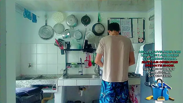 Snapshot of Andy_gray chatting on November 15, 2025, 12:42 pm Andy gray online show from November 15, 2025, 12:42 pm