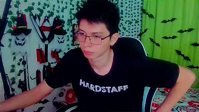 Snapshot of Andy_gray chatting on November 14, 2025, 2:54 pm Andy gray online show from November 14, 2025, 2:54 pm