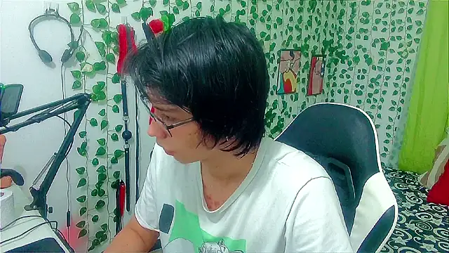 Snapshot of Andy_gray chatting on March 27, 2026, 2:40 pm Andy gray online show from March 27, 2026, 2:40 pm