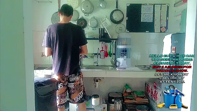 Snapshot of Andy_gray chatting on October 25, 2025, 12:50 pm Andy gray online show from October 25, 2025, 12:50 pm