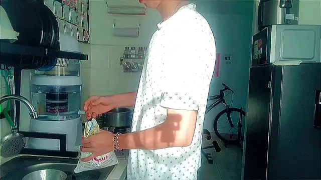 Andy gray online show from December 15, 2025, 11:49 am