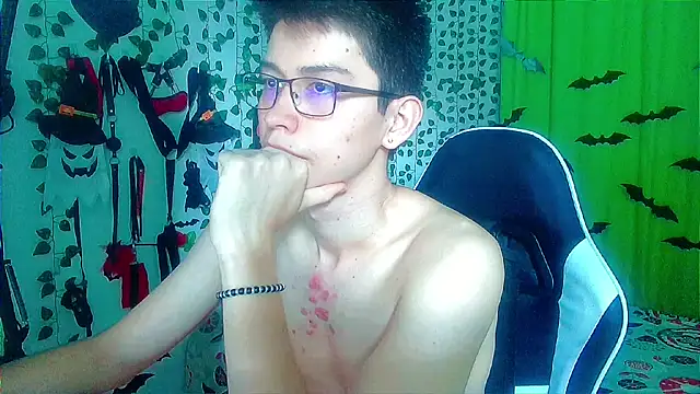 Snapshot of Andy_gray chatting on November 1, 2025, 3:17 pm Andy gray online show from November 1, 2025, 3:17 pm