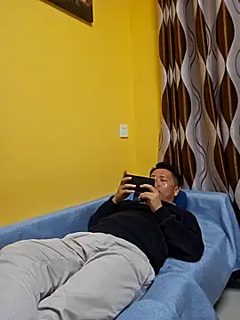 okomm88 online show from February 9, 2025, 6:47 pm