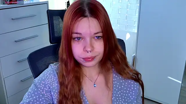 ValBae online show from June 25, 2026, 7:24 am