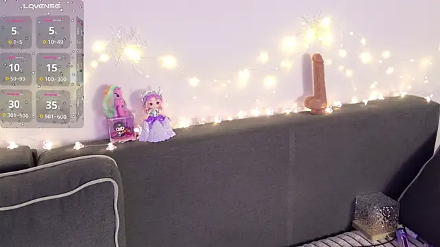 Snapshot of ValBae chatting on January 9, 2026, 9:44 pm ValBae online show from January 9, 2026, 9:44 pm