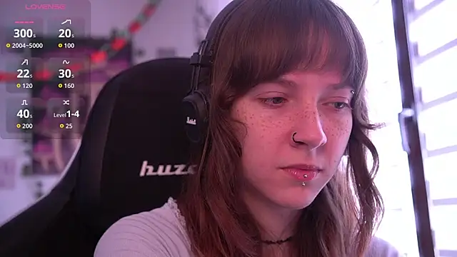 juliapie online show from February 25, 2026, 10:04 am