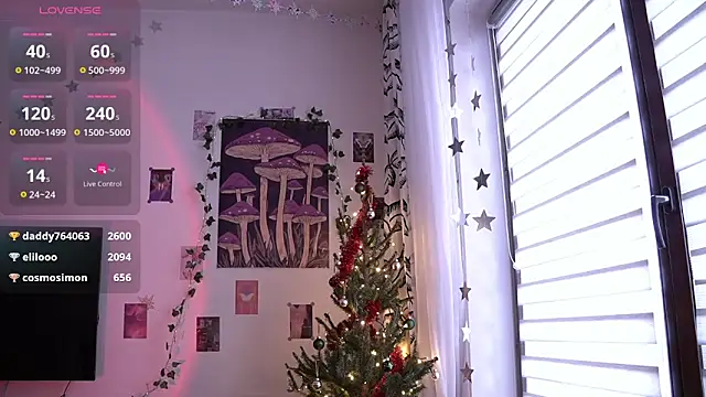 juliapie online show from December 25, 2024, 10:39 am