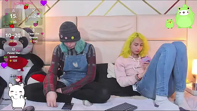 Snapshot of -kisa_ chatting on November 1, 2025, 2:40 am -kisa online show from November 1, 2025, 2:40 am