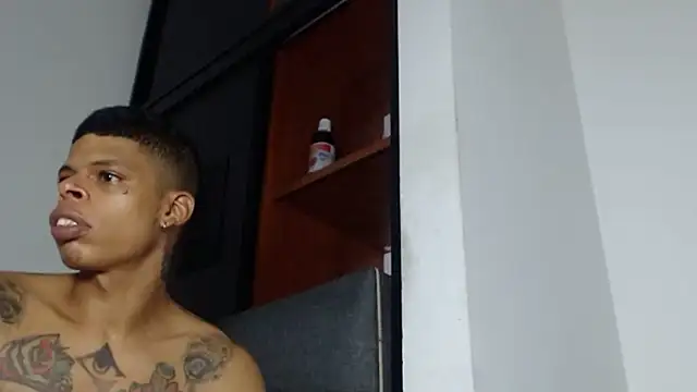 BrandonStond online show from November 10, 2025, 3:28 pm