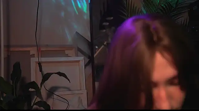 Snapshot of Arianna_Richi chatting on October 25, 2025, 5:28 am Arianna Richi online show from October 25, 2025, 5:28 am