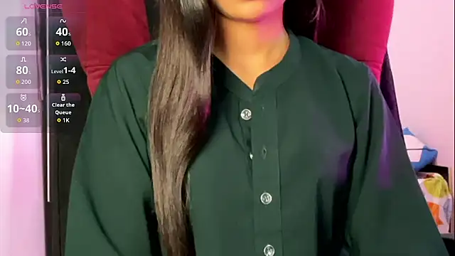 Snapshot of Kayzza_5 chatting on November 20, 2025, 11:44 am Kayzza 5 online show from November 20, 2025, 11:44 am