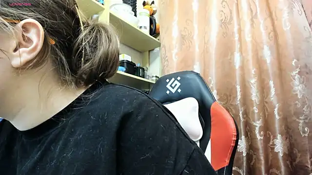 Seductive She Wolf online show from March 10, 2026, 5:06 pm