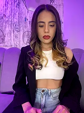 AbyThompson online show from September 9, 2025, 1:38 am