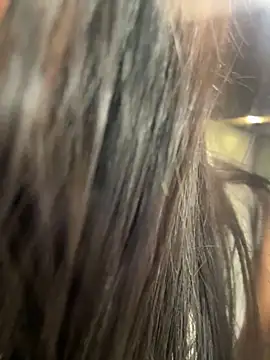 LaurenRodriiguez online show from December 5, 2025, 8:06 pm