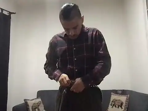 HorrorotikA online show from March 31, 2026, 7:27 pm