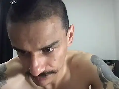 HorrorotikA online show from April 5, 2026, 8:59 pm