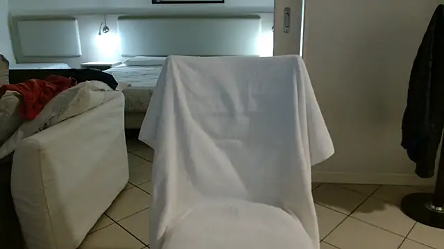 Lot of cumIT online show from April 15, 2026, 9:26 pm