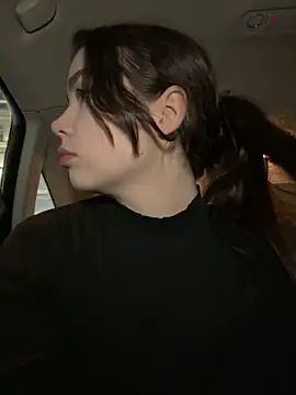 pantyless online show from December 6, 2024, 7:50 pm