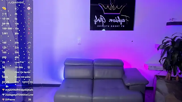 Snapshot of CamilaHarperr_ chatting on February 17, 2025, 11:22 pm CamilaHarperr online show from February 17, 2025, 11:22 pm