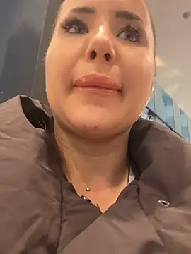 Snapshot of beautydiamond chatting on November 26, 2025, 8:58 am beautydiamond online show from November 26, 2025, 8:58 am