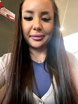 Snapshot of beautydiamond chatting on October 10, 2025, 8:48 am beautydiamond online show from October 10, 2025, 8:48 am