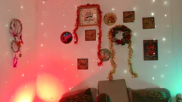 Snapshot of catalinamommyx chatting on December 4, 2025, 1:48 am catalinamommyx online show from December 4, 2025, 1:48 am