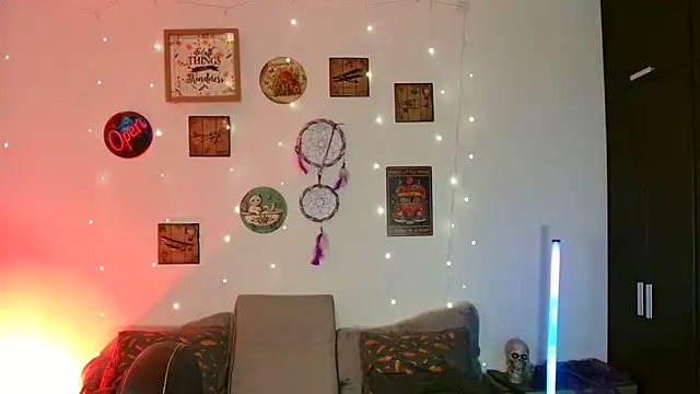 Snapshot of catalinamommyx chatting on November 11, 2025, 1:33 am catalinamommyx online show from November 11, 2025, 1:33 am