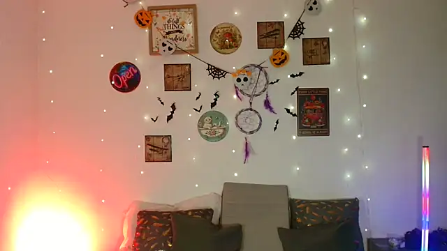 Snapshot of catalinamommyx chatting on October 30, 2025, 12:09 am catalinamommyx online show from October 30, 2025, 12:09 am