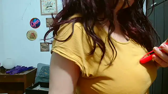 catalinamommyx online show from April 11, 2026, 1:02 am