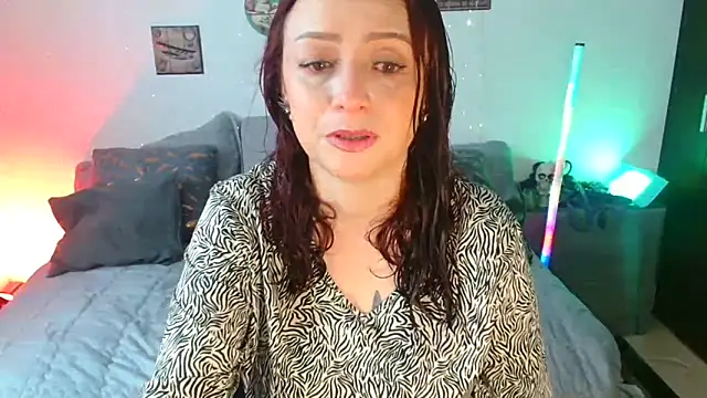 Snapshot of catalinamommyx chatting on November 30, 2025, 9:04 pm catalinamommyx online show from November 30, 2025, 9:04 pm