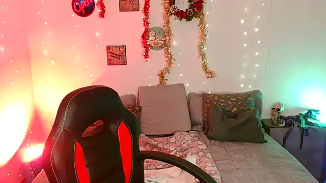 Snapshot of catalinamommyx chatting on December 15, 2025, 1:55 am catalinamommyx online show from December 15, 2025, 1:55 am