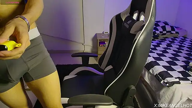 Angelligth online show from March 12, 2026, 3:45 am