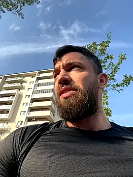 LoveIsBlind  online show from September 9, 2025, 6:12 am