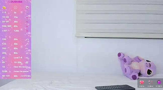 Snapshot of _violetadulce chatting on December 23, 2024, 3:40 am  violetadulce online show from December 23, 2024, 3:40 am