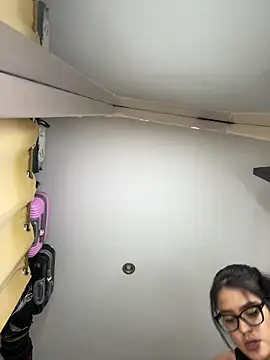 Snapshot of Karla-sexy01 chatting on January 15, 2025, 9:51 pm Karla-sexy01 online show from January 15, 2025, 9:51 pm