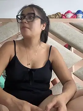 Snapshot of Karla-sexy01 chatting on December 31, 2024, 2:29 am Karla-sexy01 online show from December 31, 2024, 2:29 am