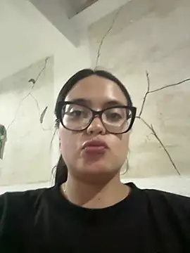 Snapshot of Karla-sexy01 chatting on December 26, 2024, 2:33 am Karla-sexy01 online show from December 26, 2024, 2:33 am