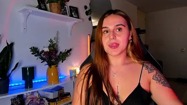 evy orange1 online show from March 10, 2026, 3:32 am