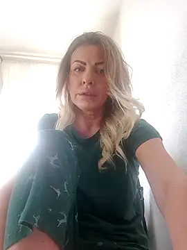 MiaDoll69 online show from February 28, 2026, 6:46 am