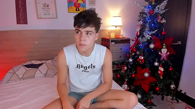 justinbiler online show from November 16, 2025, 12:32 pm