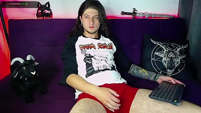 Snapshot of blckwolf_6 chatting on February 26, 2025, 6:48 pm blckwolf 6 online show from February 26, 2025, 6:48 pm