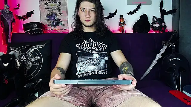 Snapshot of blckwolf_6 chatting on October 27, 2025, 7:15 pm blckwolf 6 online show from October 27, 2025, 7:15 pm