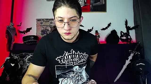 Snapshot of blckwolf_6 chatting on October 26, 2025, 11:49 pm blckwolf 6 online show from October 26, 2025, 11:49 pm