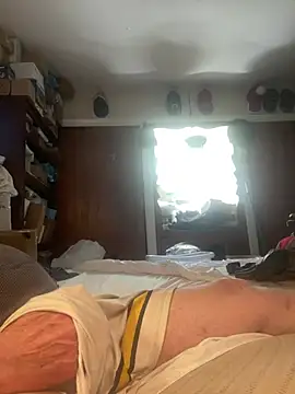 llovetoshowoff online show from May 11, 2026, 8:17 pm
