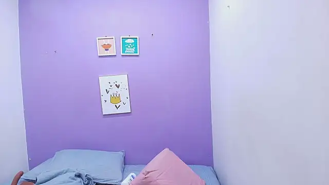 Snapshot of veronica_sinner_ chatting on March 18, 2025, 11:55 am veronica sinner  online show from March 18, 2025, 11:55 am