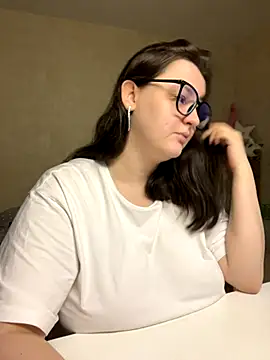 Snapshot of hungry1bunny chatting on November 10, 2025, 9:53 pm hungry1bunny online show from November 10, 2025, 9:53 pm